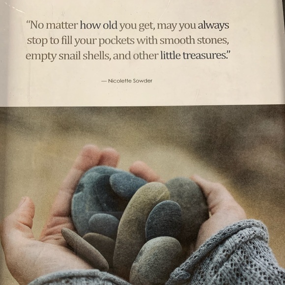 Wedgwood broken china necklace - Picture 3 of 5